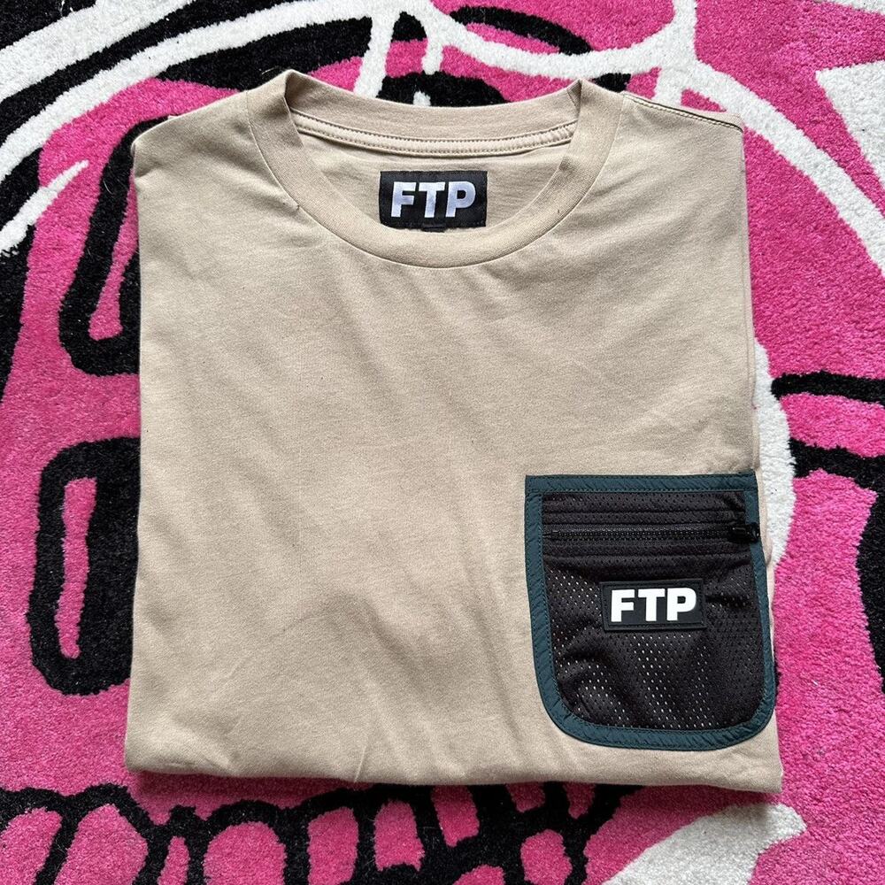 FTP Mesh Nylon Zipper Pocket Tee – Size Large – Brand New
